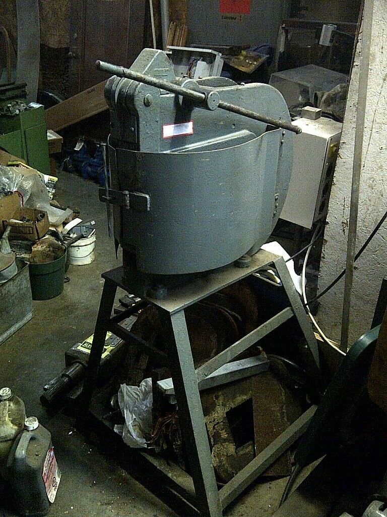 1-1/4" Wiedemann #R-2, manual turret punch, 12-station indexing, 12" throat, 15000 lb. force, 7 punch holders - Image 6
