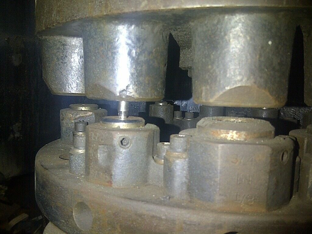 1-1/4" Wiedemann #R-2, manual turret punch, 12-station indexing, 12" throat, 15000 lb. force, 7 punch holders - Image 7