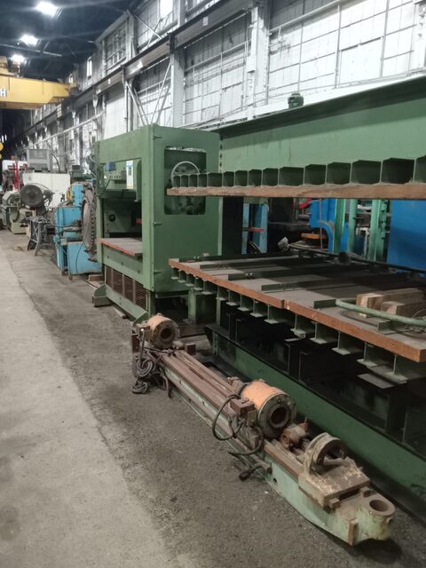 Bar feeder, 4" diameter capacity, 6' feed length, 2 hydraulic chucks - Image 2