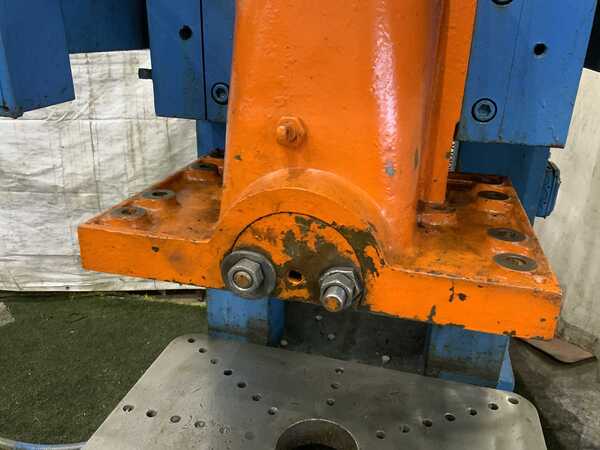 60 Ton, Federal #60, OBI flywheel press, 6" stroke, 15" Shut Height, 90 SPM, 7.5 HP, air clutch & brake, 1981 - Image 5