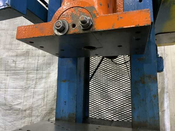 60 Ton, Federal #60, OBI flywheel press, 6" stroke, 15" Shut Height, 90 SPM, 7.5 HP, air clutch & brake, 1981 - Image 6