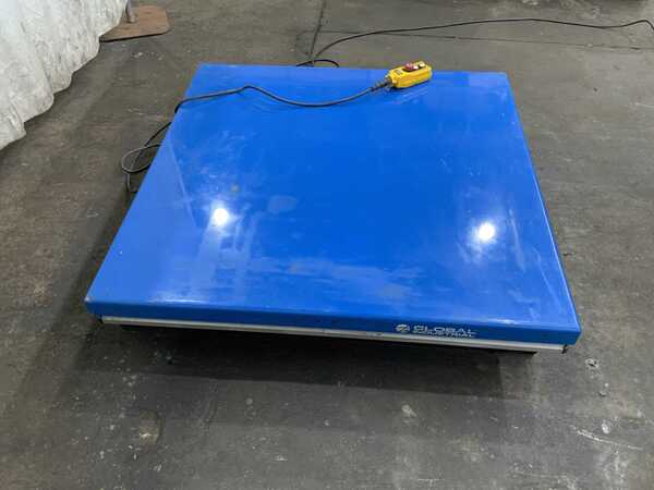 3300 lb. Global Industrial #HW154848-HF, 48" x 48" hydraulic scissor lift table, 40" lift height, 1.5 HP, 2022 - Image 8