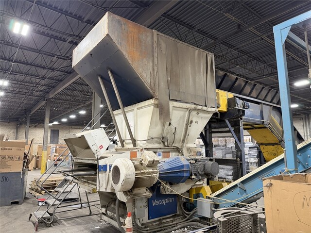 Vecoplan #VAZ1300-MXL, Single Shaft Shredder/Granulating Line, 90 HP, 2" Screen, w/ Granulator, Conveyors & - Image 1