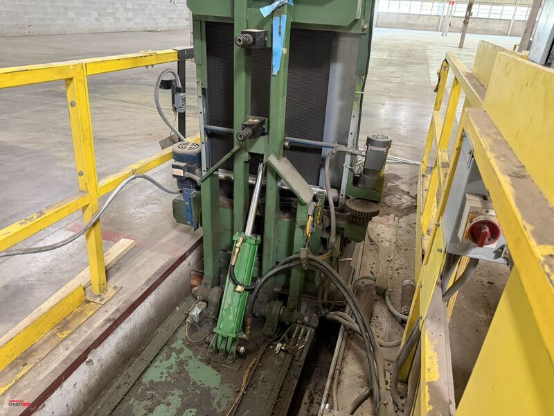 Econolift, Belt Driven Box Tipper, 24" wide x 116" long belt, hydraulic system w/ electric-over-hydraulic - Image 4