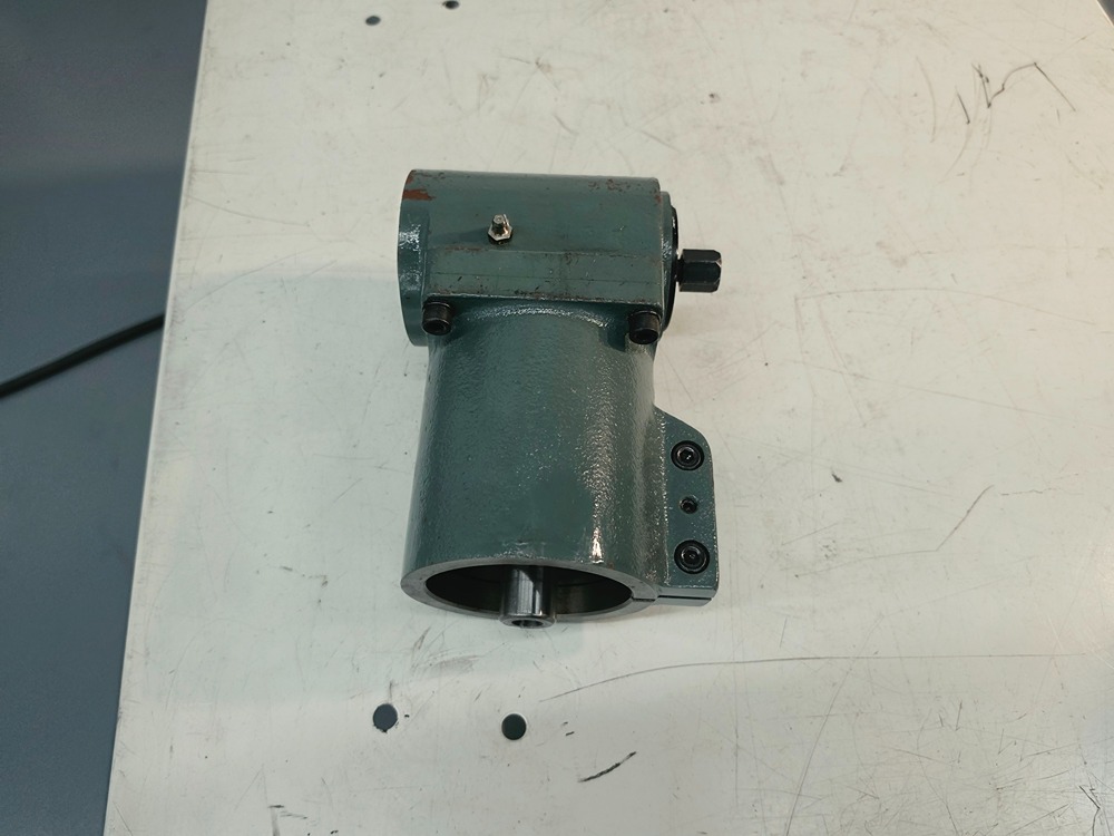 Sharp #LMV-50-DVS, Vertical Turret Mill, 9" x 50" table, 36.6" X, 12" Y, 5" Z, 12" ram travel, 16" vertical - Image 10
