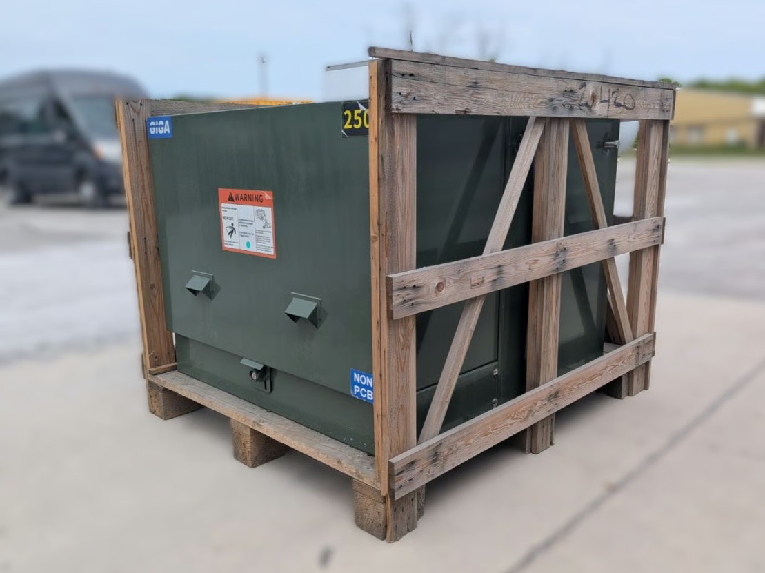 250 KVA 12470GY/7200 Primary, 240/120 Secondary, Giga Energy, Clam Shell Padmount Transformer, 1PH, 2024, (13 - Image 4