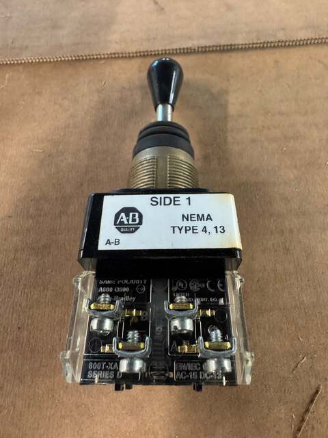 Allen-Bradley Toggle Switch 800T-T4T8 AAXX 600V Allis-Chalmers - Image 1