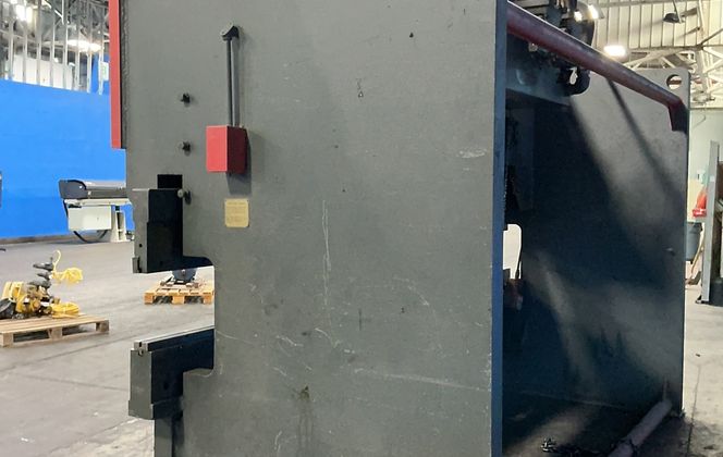 Hydra Tool #150-G, Press Brake, 144" bed, foot switch - Image 10