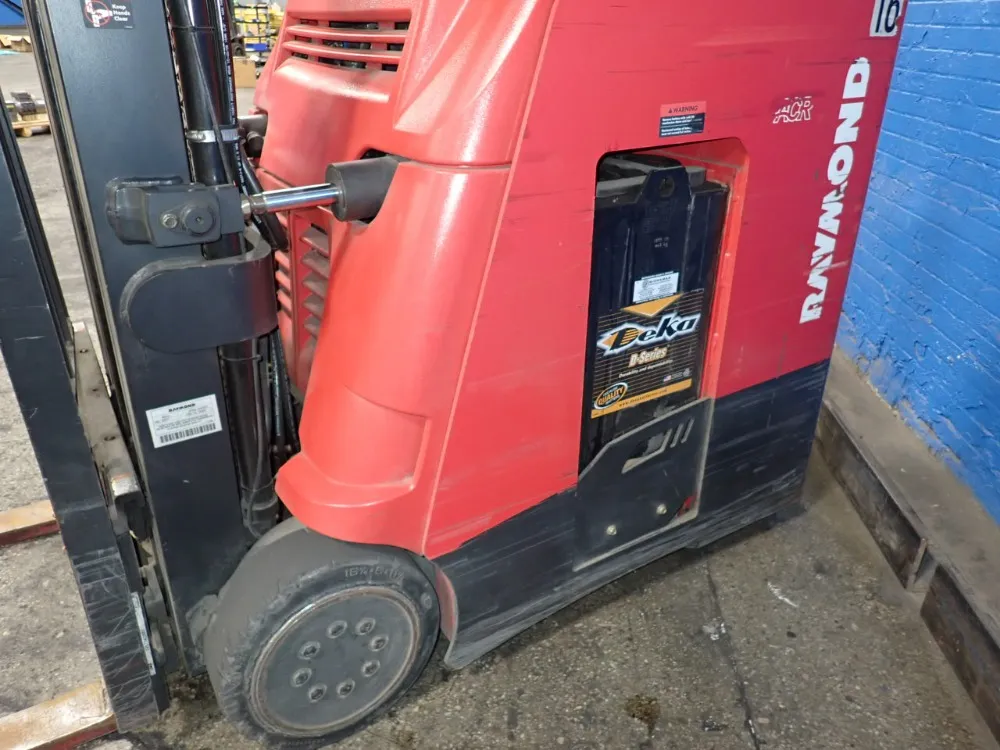 3500 lb. Raymond #425-C35TT, Electric Standup Forklift, 227" lift height, 84" mast height, 4" x 42" forks - Image 5