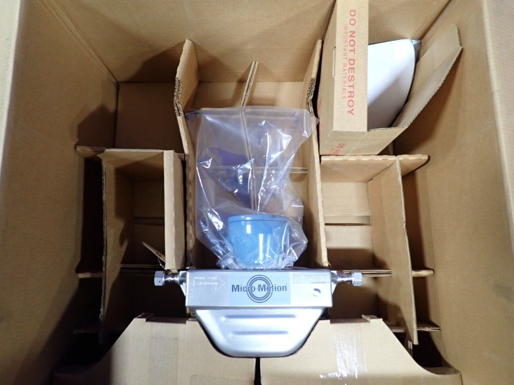 Emerson #F025S319CQBAEZZZZ, Flow and Density Meter, dual seal - Image 2