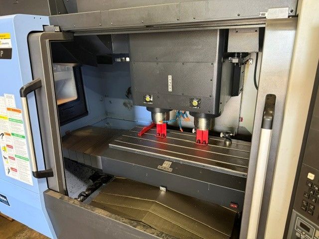 Daewoo Doosan #DMP-500/2SP, twin spindle CNC vertical machining center, dual 24 automatic tool changer, 40.9" - Image 4
