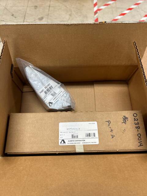 Alemite #5608-3, compressed air filter, 1/2" NPTF female, 250 PSI - Image 1