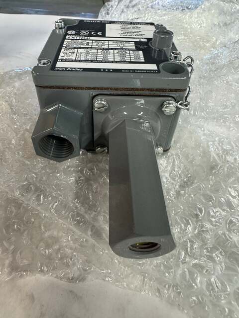 Allen-Bradley #836T-T254J, pressure control switch, 20-300 PSI adjustable range - Image 2