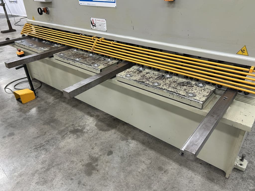1/4" x 10' U.S. Industrial #US1025, hydraulic power squaring shear, 36" back gauge, 15 HP, 14 SPM - Image 7