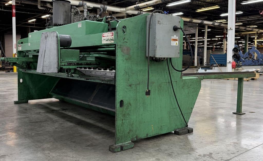 1/4" x 12' Accurshear #625012, hydraulic power squaring shear, 36" back gauge, 19 hold downs, 1992 - Image 5