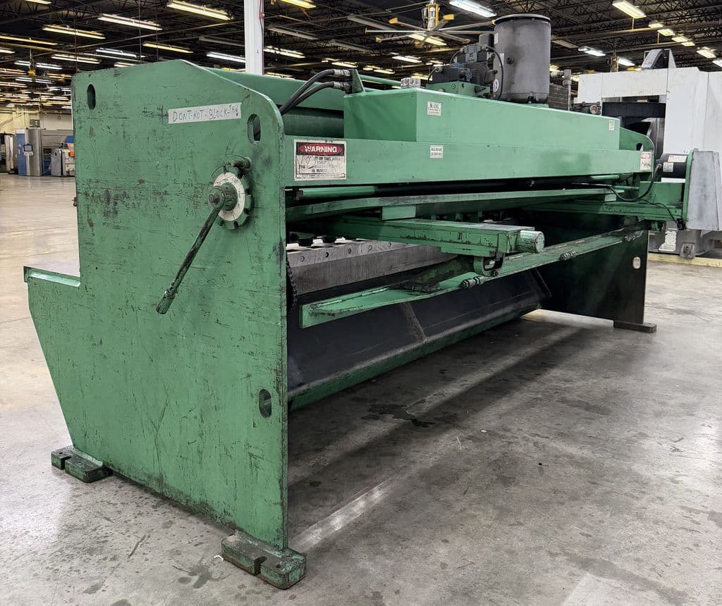 1/4" x 12' Accurshear #625012, hydraulic power squaring shear, 36" back gauge, 19 hold downs, 1992 - Image 7