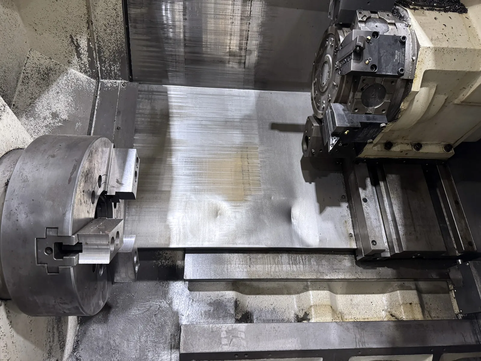 Daewoo Doosan #Puma-400MB, CNC turn mill, 28" swing, 21" chuck, 5.2" bore, 4.5" bar, 44.1" centers, 20-2000 - Image 5