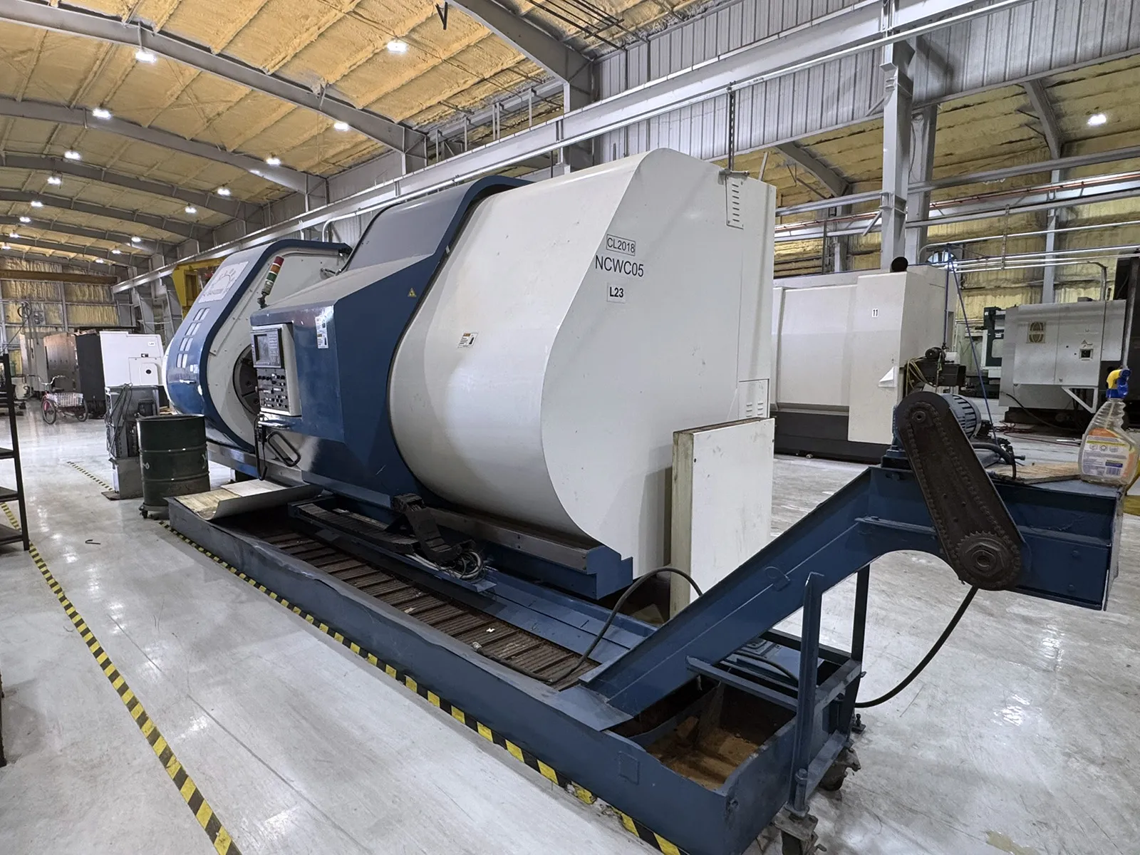 Explorer #SA45-V22/2200, big bore CNC lathe, 45" swing, 21.06" bore, 86" centers, 300 RPM, 50 HP, A2-28 - Image 3