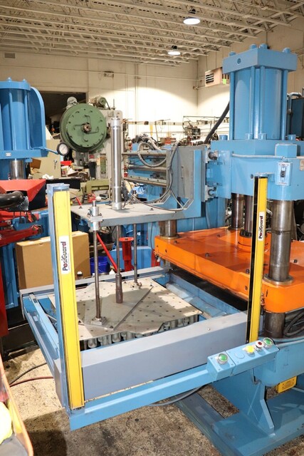 100 Ton, Central / Hannifin #M518-00, 4 Post Die Trim Press, 32" x32" bed, 18" Shut Height, 18" stroke, AB - Image 3