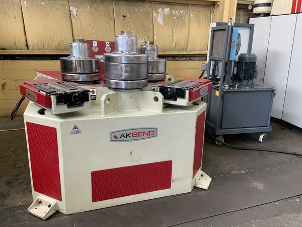 6" x 6" x 5/8" Akyapak #APK-180, angle roll, digital readout, hydraulic drive & guide rolls, variable speed - Image 1