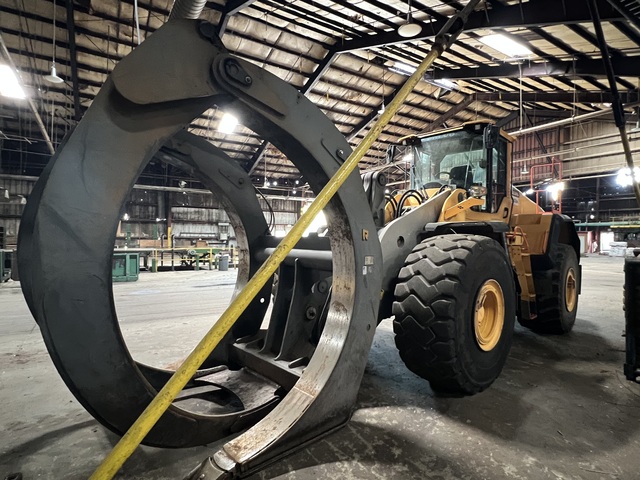Volvo #L220H, Wheel Loader, Log Forks, 13,245 Hrs, 2019 - Image 3