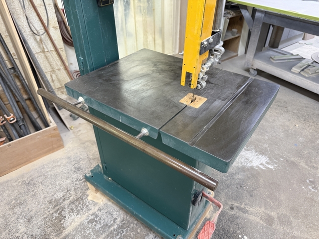 20-1/2" x 14" Bridgewood #PBS-540, vertical band saw, 20-1/2" x 28" table, 1997 - Image 6