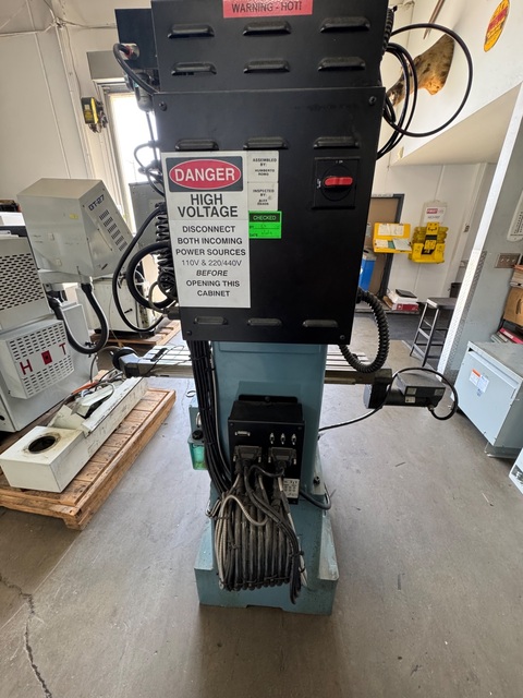 Southwestern Trak #DPMSX2P, CNC vertical bed mill, 9" x49" table, 32" X, 16" Y, 27" Z, 3 HP, R8, Prototrak - Image 7