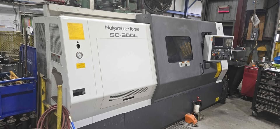Nakamura #SC-300L, CNC lathe, 10" chuck, 2.7" bar, 47.7" centers, 13.77" dia., 43.3" lgth, Fanuc, live - Image 1