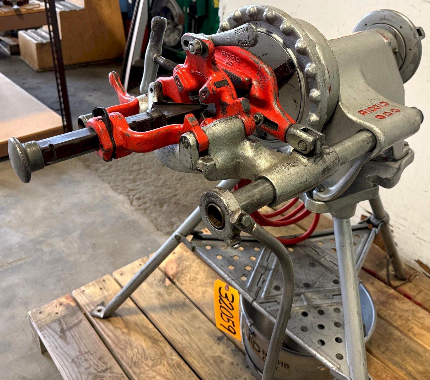 2" Ridgid #300, pipe threader, cutter, reamer, stand, oiler, 1 phase - Image 7