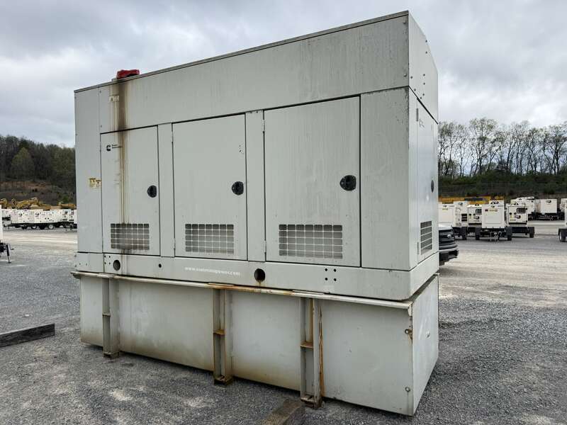450 KW Cummins #DFEJ, diesel generator set, 277/480 Volts, 755 HP @ 1800 RPM, QSX15-G9 NR2 engine, 314 hours - Image 3