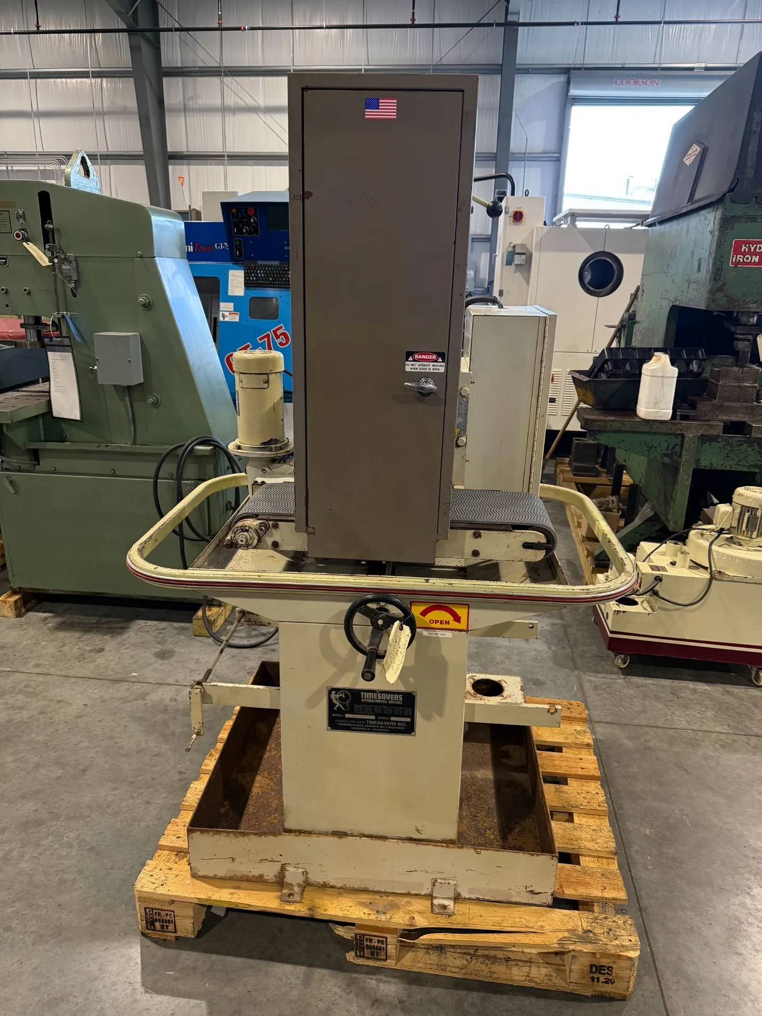 9" Timesavers #960-1MW, wet abrasive metal belt sander, 3" sanding opening, 60" belt, 10-30 FPM, 5 HP - Image 6