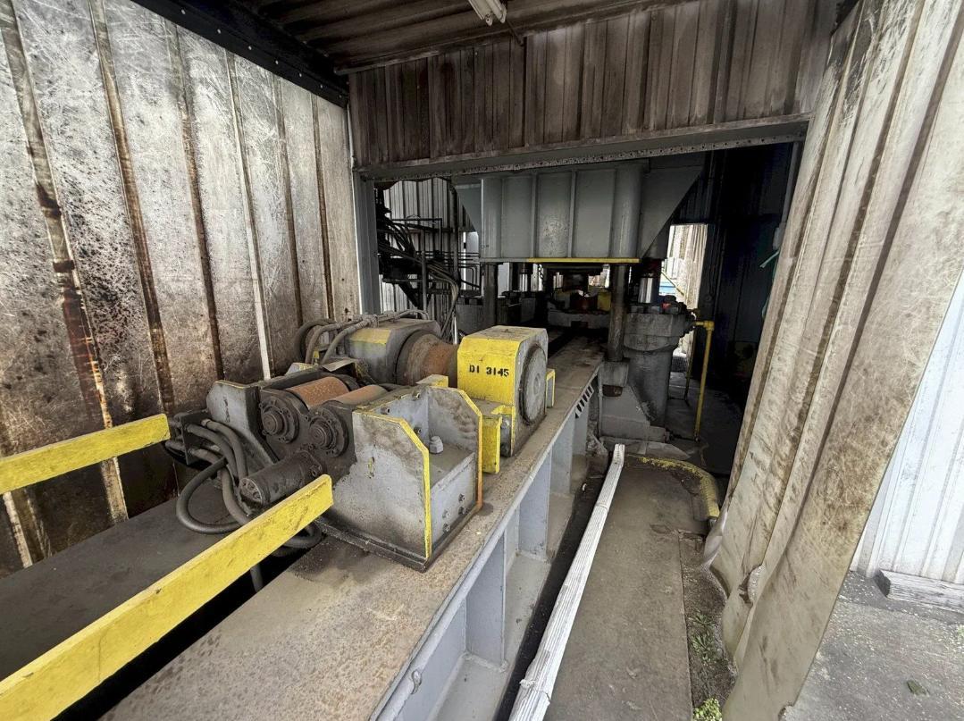 2000 Ton, Heavy duty 4-post hydraulic press, 8" stroke, 30" daylight, pendant controller - Image 4