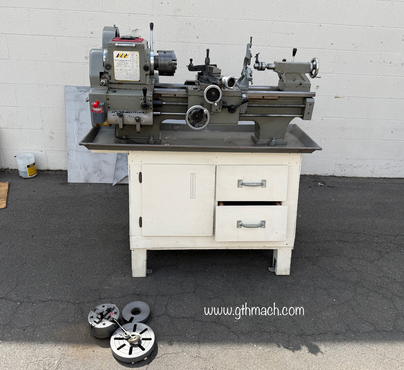 10" x 24" Select #1024B, Lathe, 6" swing over cross slide, 60-1250 RPM, tool post, 1-shot lube, Steady Rest - Image 1