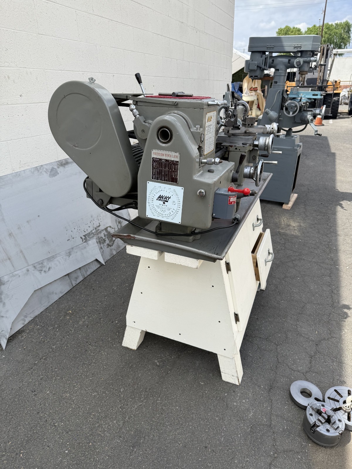 10" x 24" Select #1024B, Lathe, 6" swing over cross slide, 60-1250 RPM, tool post, 1-shot lube, Steady Rest - Image 3