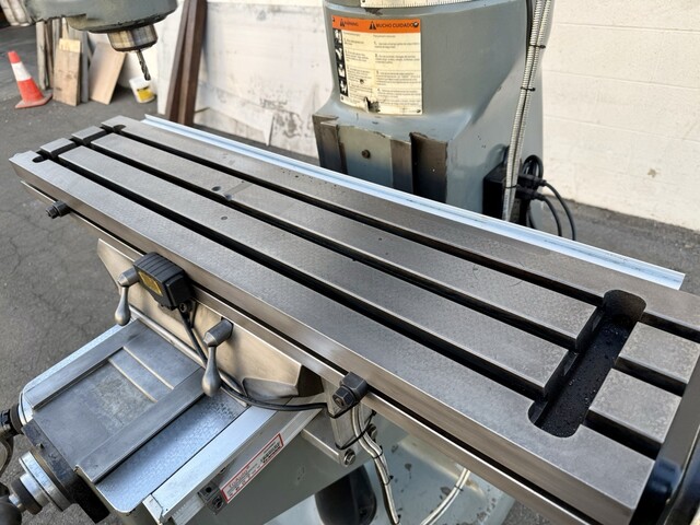 Bridgeport #Series-I, vertical mill, 24" x16" x12" travel, 60-4200 RPM, 9" x42" table, 2 HP, 12" ram, 1-shot - Image 10