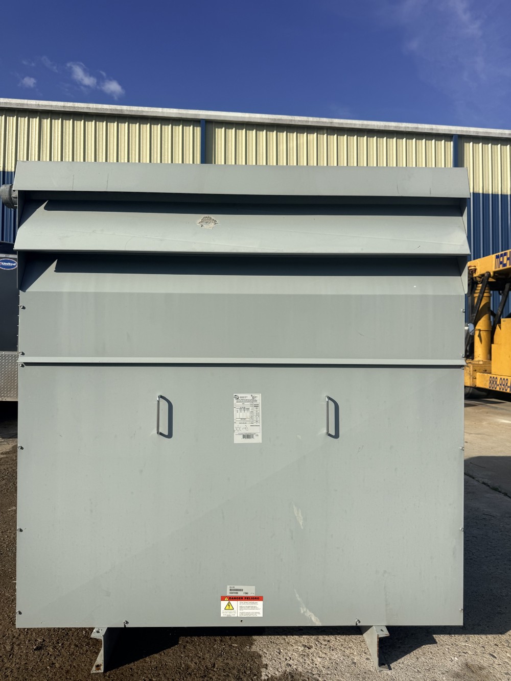 880 KVA 575 Primary, 460Y/266 Secondary, Hammond Powwer Solutions, dry type isolation transformer - Image 1