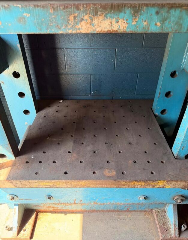 150 Ton, Wheatley #150, Industrial H-frame hydraulic shop press, 14" stroke, 36-1/2" BH, 15 HP - Image 4