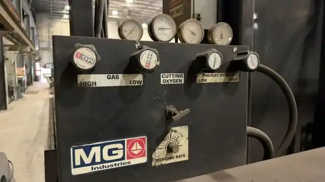 Messer #TMC4512, heavy duty CNC plasma & oxy fuel cutting system, 3-Axis, 1993, upgraded 2023 - Image 4