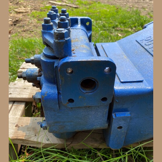 Longyear #24, Diamond Core Drill and Royal Bean 420-9 Pump, AQ 720' depth, 24" drill - Image 6