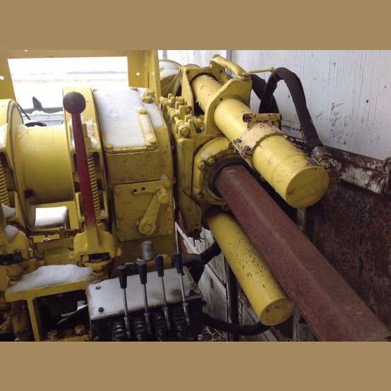 Longyear #38, Diamond Core Drill, GMC 353 engine, skid-mounted shack, hydraulic wireline, rebuilt - Image 3