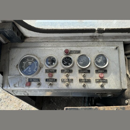 Comtrack #2000, Seismic Track-Mounted Drill, Cummins 4-cyl. diesel, 24" rubber tracks, 24,706 hours - Image 6