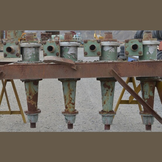 Krebs #D6B-12, 4-Bank Cyclones, 3" top opening, 15" x 8" vortex, 28" cone, on common frame - Image 4