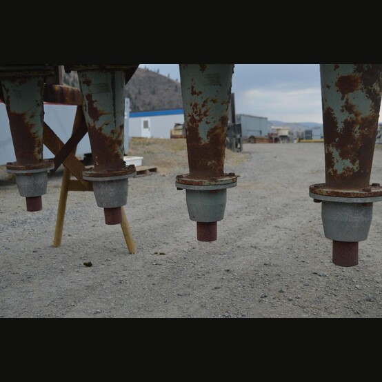 Krebs #D6B-12, 4-Bank Cyclones, 3" top opening, 15" x 8" vortex, 28" cone, on common frame - Image 5