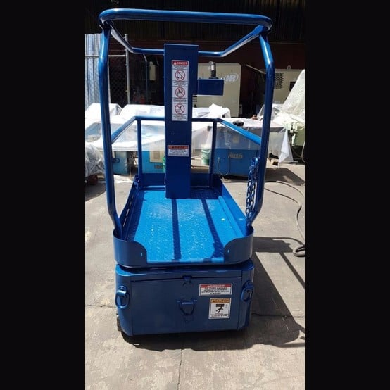 Upright #TM12, Scissor Lift, 12' reach - Image 2