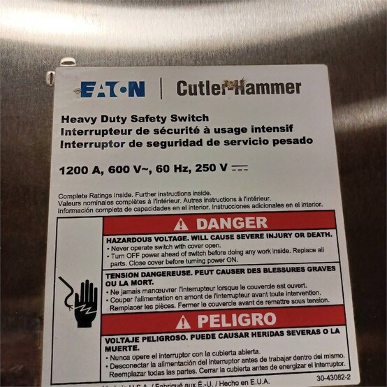 1200 Amp. Cutler Hammer #4HD368NFWSS, Non-Fusible Disconnect Switch, 600 VAC, 3 phase, Nema 4X, unused - Image 2