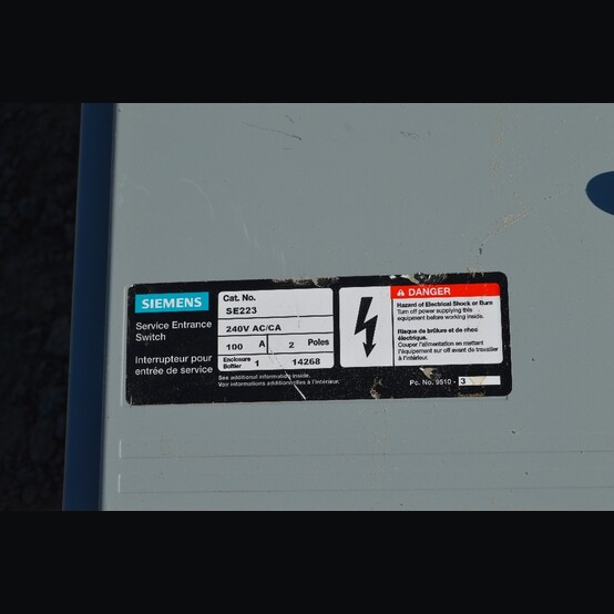 100 Amp. Siemens, Fusible Disconnect Switch, 240 Volts, single phase - Image 3