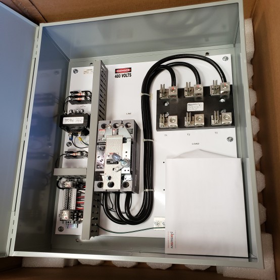 200 Amp. Mersen #ES2T48R1B, Fusible Disconnect Switch, 600 VAC - Image 1