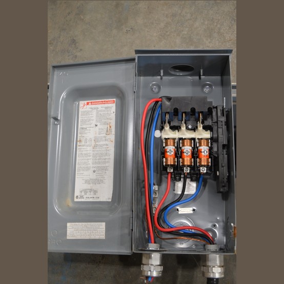 60 Amp. Square D, Fusible Disconnect Switch - Image 2