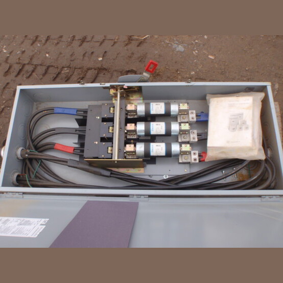 600 Amp. :, Fusible Disconnect Switch, 600 VAC - Image 2