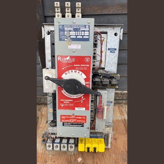 400 Amp. Westinghouse #R03400M, automatic transfer switch, 600 Volts, 3 phase (2 available) - Image 5